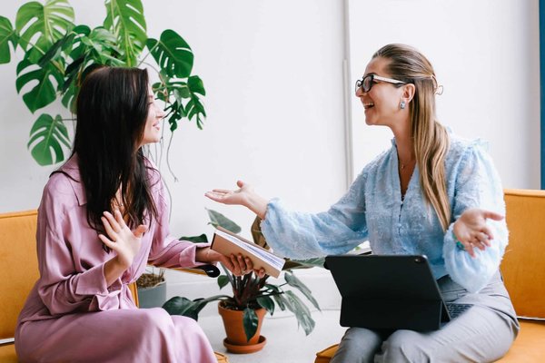 Comment les cafés communautaires peuvent-ils devenir des espaces de dialogue interculturel ?
